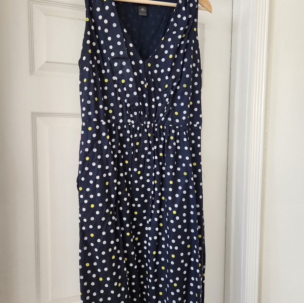 Classic dress with polkadots